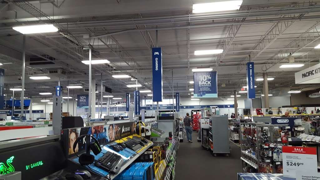 Best Buy | 330 Connecticut Ave Ste 4, Norwalk, CT 06854, USA | Phone: (203) 857-4543