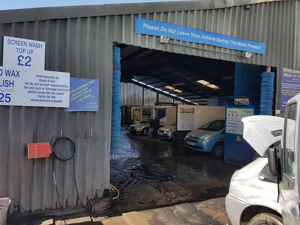 Wash N Go Indoor Car Wash | Goffs Oak, Waltham Cross EN7 6TR, UK | Phone: 07466 803896