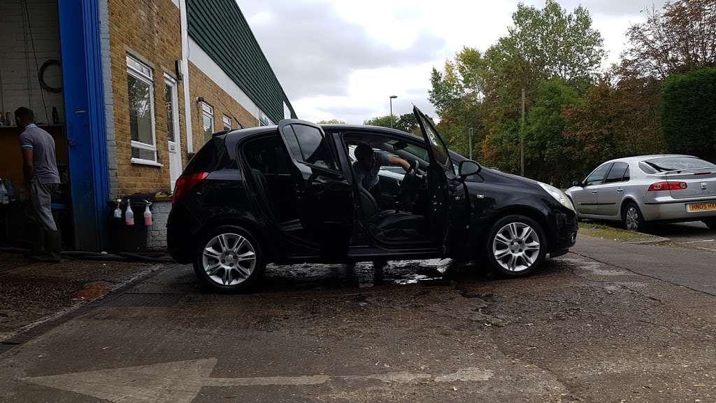 Hand car wash | Horley RH6 0AF, UK