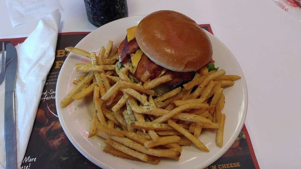 Steak n Shake | 8157 E 96th St, Indianapolis, IN 46256, USA | Phone: (317) 842-5963