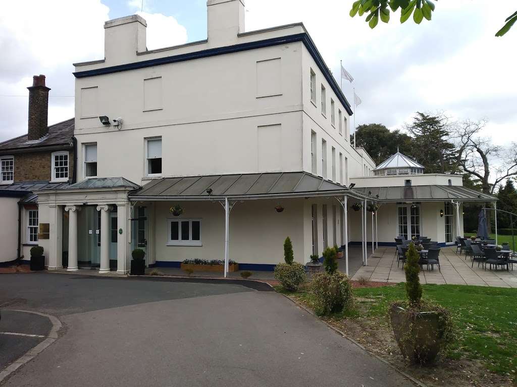 Stifford Hall Hotel, Thurrock | High Rd, North Stifford, Grays RM16 5UE, UK | Phone: 01708 719988