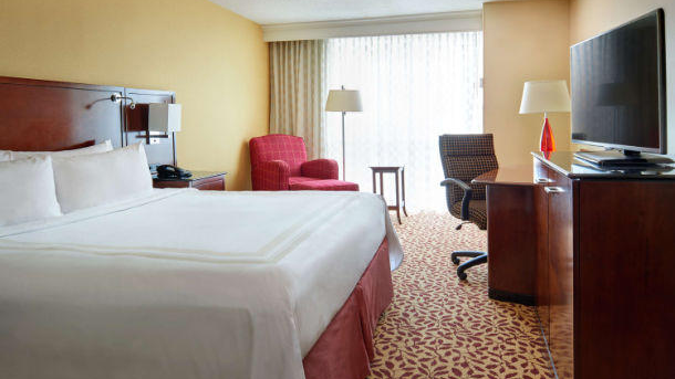 Cleveland Airport Marriott | 4277 W 150th St, Cleveland, OH 44135, USA | Phone: (216) 252-5333