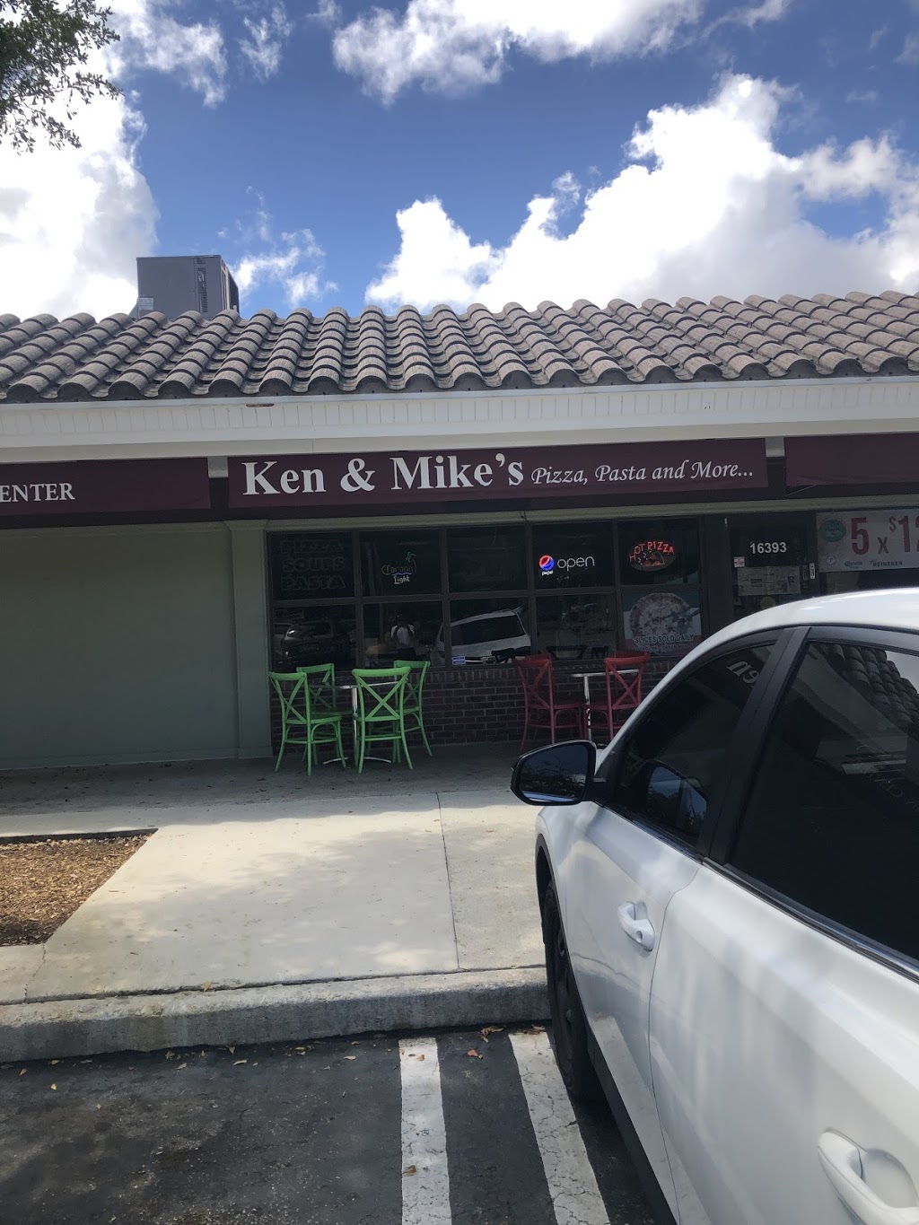Ken & Mikes Pizza Pasta & More | 16393 NW 67th Ave, Miami Lakes, FL 33014, USA | Phone: (305) 558-0888
