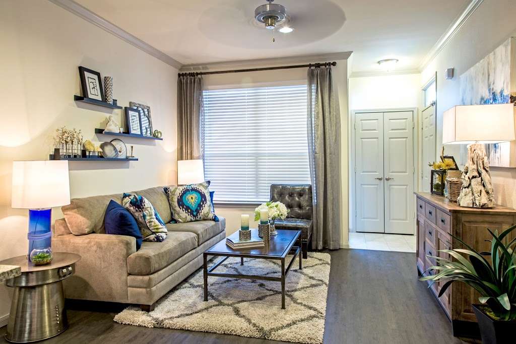 Crossing at Katy Ranch Apartments | 24949 Katy Ranch Rd, Katy, TX 77494 | Phone: (281) 394-9200