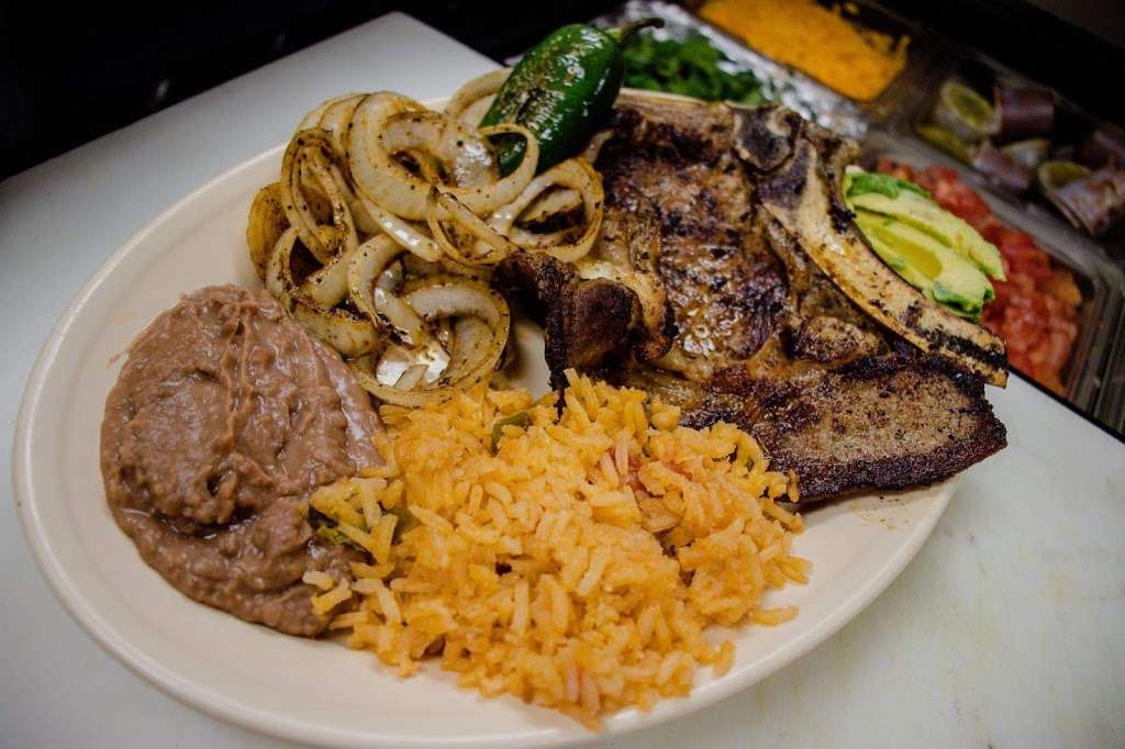 La Moreliana Meat Market | 1510 Callaghan Rd, San Antonio, TX 78228, USA | Phone: (210) 432-1364