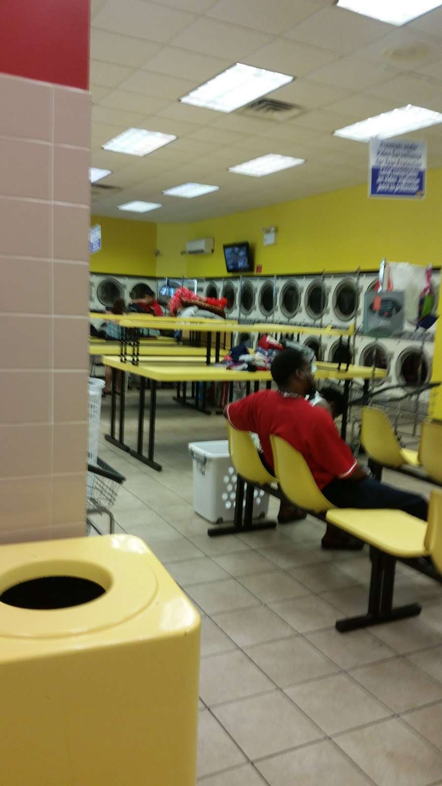 Sparkle Clean Laundromat | 2 Berlin Rd, Clementon, NJ 08021, USA | Phone: (856) 566-1717