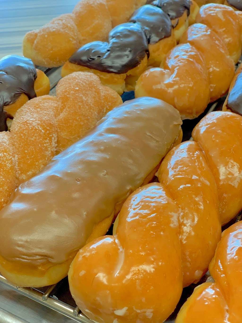 J P Donuts | 9889 Alondra Blvd, Bellflower, CA 90706, USA | Phone: (562) 920-6524