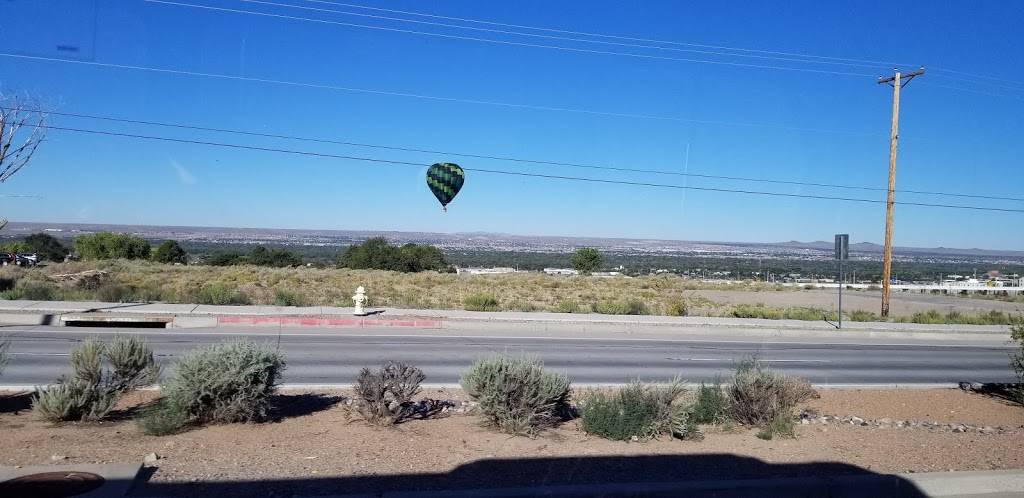 Airport Parking I-25 & Sunport | 1501 Aircraft Ave, Albuquerque, NM 87106, USA | Phone: (505) 843-9333