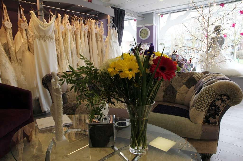 Birdcage Bridal Boutique | 115 Moors Walk, Welwyn Garden City AL7 2BQ, UK | Phone: 01707 394411