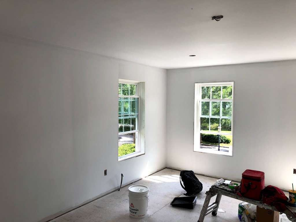 Rhode Island House Painters | 111 Dexter Rd Suite 122, East Providence, RI 02914, USA | Phone: (401) 246-4944