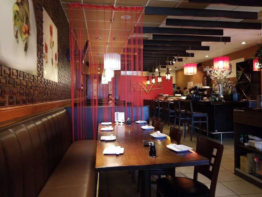 Sushi Train Japanese Restaurant | 70 S Weber Rd, Romeoville, IL 60446, USA | Phone: (815) 886-1166