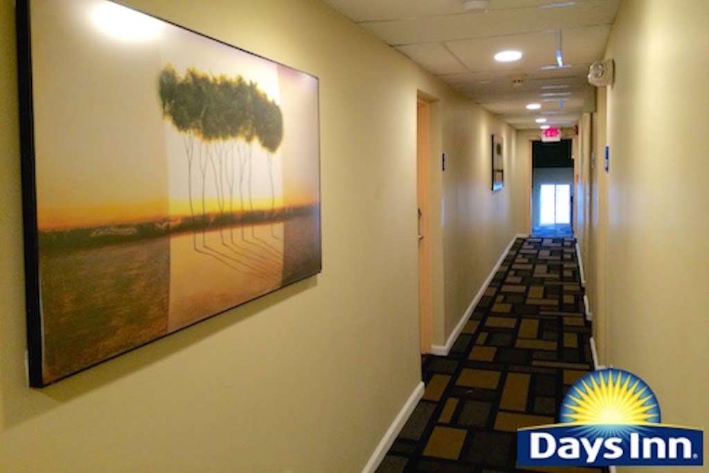 Days Inn by Wyndham Seaside Heights/Toms River | 201 Hiering Ave, Seaside Heights, NJ 08751, USA | Phone: (732) 375-1023
