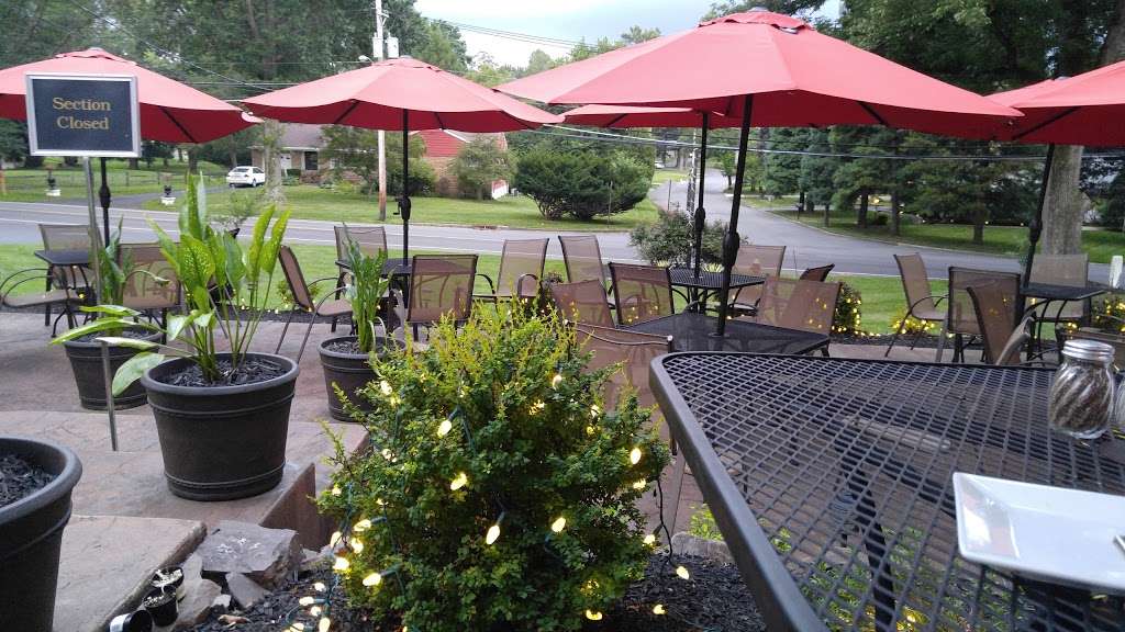 Blooming Grove Inn | 234 W Upper Ferry Rd, Ewing Township, NJ 08628, USA | Phone: (609) 882-1150