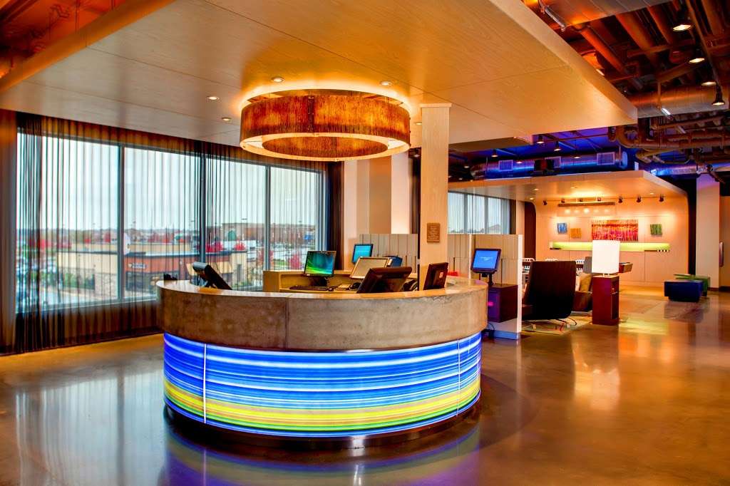 Aloft Leawood-Overland Park | 11620 Ash St, Leawood, KS 66211, USA | Phone: (913) 345-9430