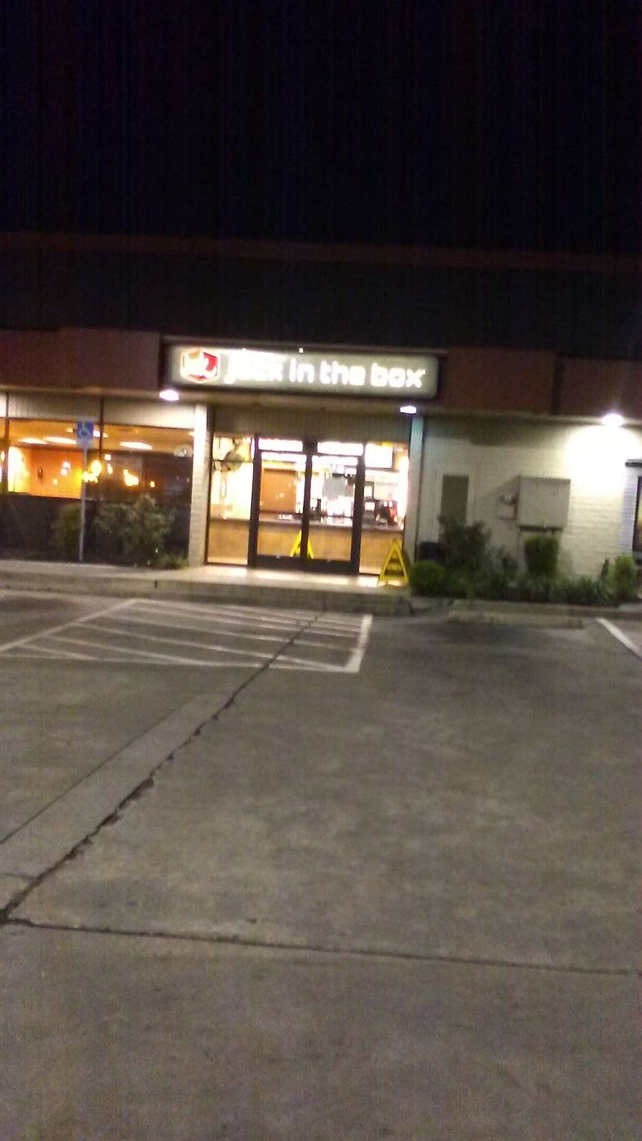 Jack in the Box | 419 S Washington Ave, Cleveland, TX 77327, USA | Phone: (281) 592-9683