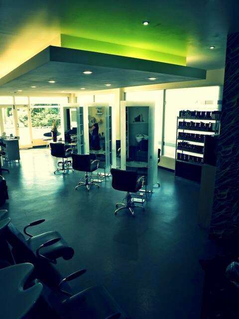 Stewart Roberts Hair Studio | 3 Grover Walk, Corringham, Stanford-le-Hope SS17 7LU, UK | Phone: 01375 361001