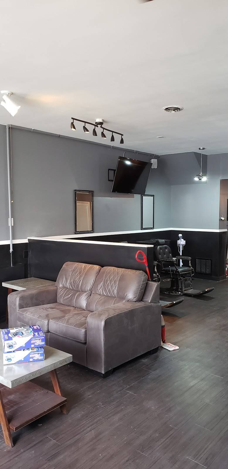 First Impressions Barbershop | 8441 Park Ave, Allen Park, MI 48101, USA | Phone: (313) 686-7418