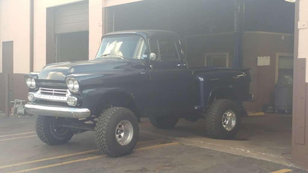 Southwest Houston Tire Sales | 5818 Bissonnet St, Houston, TX 77081, USA | Phone: (713) 664-7731