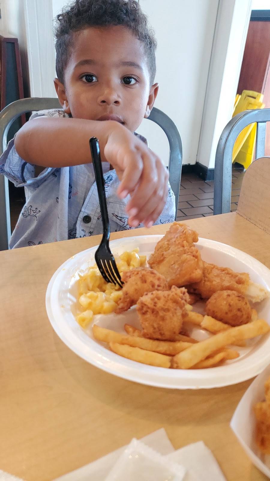 Long John Silvers | 314 N Wilson Way, Stockton, CA 95205, USA | Phone: (209) 941-0117