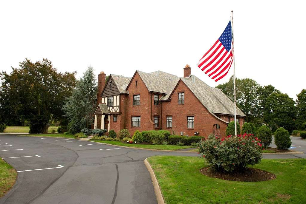 MacKinnon Funeral Home, Inc. | 760 Washington St, Whitman, MA 02382, USA | Phone: (781) 447-4141