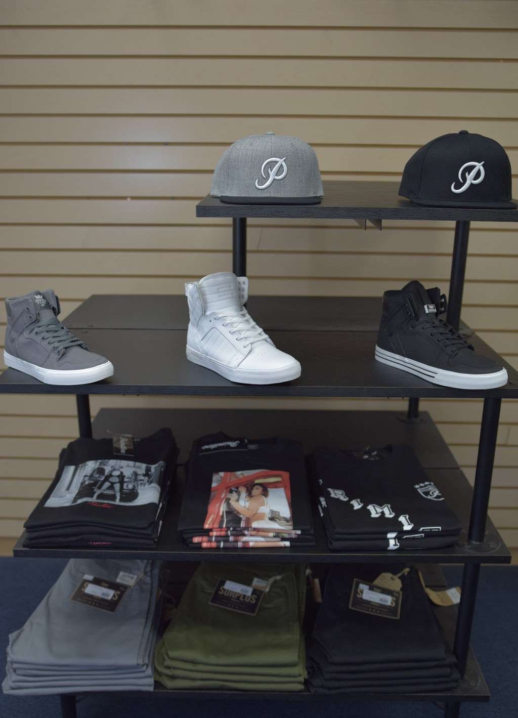 Cali Wear SD | 5871 University Ave Suite 331, San Diego, CA 92115, USA | Phone: (619) 228-9998