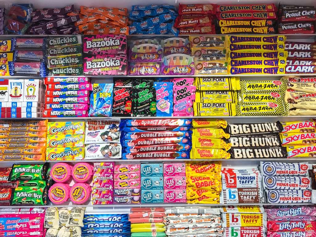 Dylans Candy Bar | 1200 N Milwaukee Ave, 1st Floor, Glenview, IL 60025 | Phone: (847) 544-2865