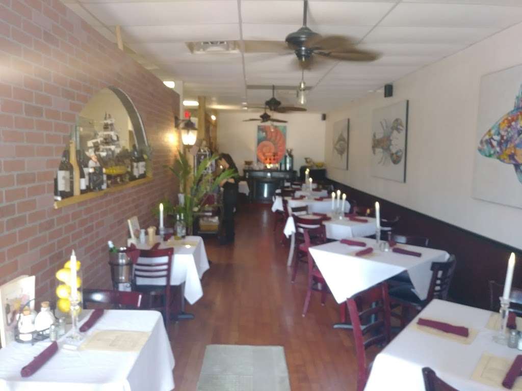 Amore Seafood | 17099 Walden Rd #110, Montgomery, TX 77356, USA | Phone: (936) 582-1053