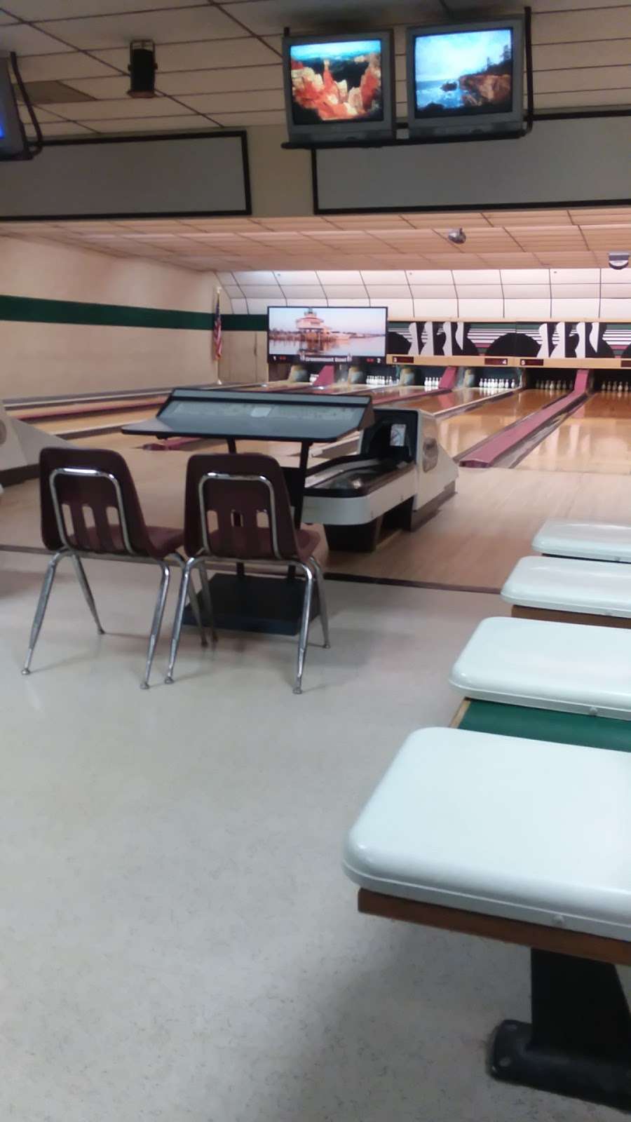 Greenmount Bowl | 1625 Main St, Hampstead, MD 21074, USA | Phone: (410) 374-6211