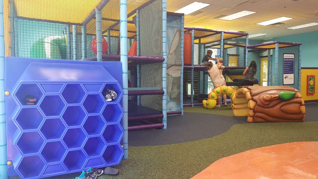 Lake Highlands North Rec Center | 9940 White Rock Trail, Dallas, TX 75238, USA | Phone: (214) 670-7794