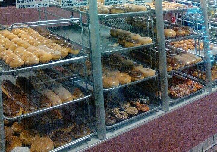 Star Donuts | 5145 Jurupa Ave # H, Riverside, CA 92504, USA | Phone: (951) 224-5124