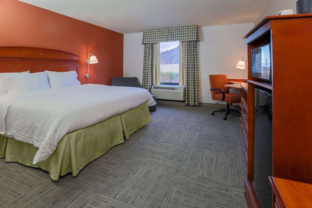 Hampton Inn & Suites Providence/Smithfield | 945 Douglas Pike, Smithfield, RI 02917, USA | Phone: (401) 232-9200