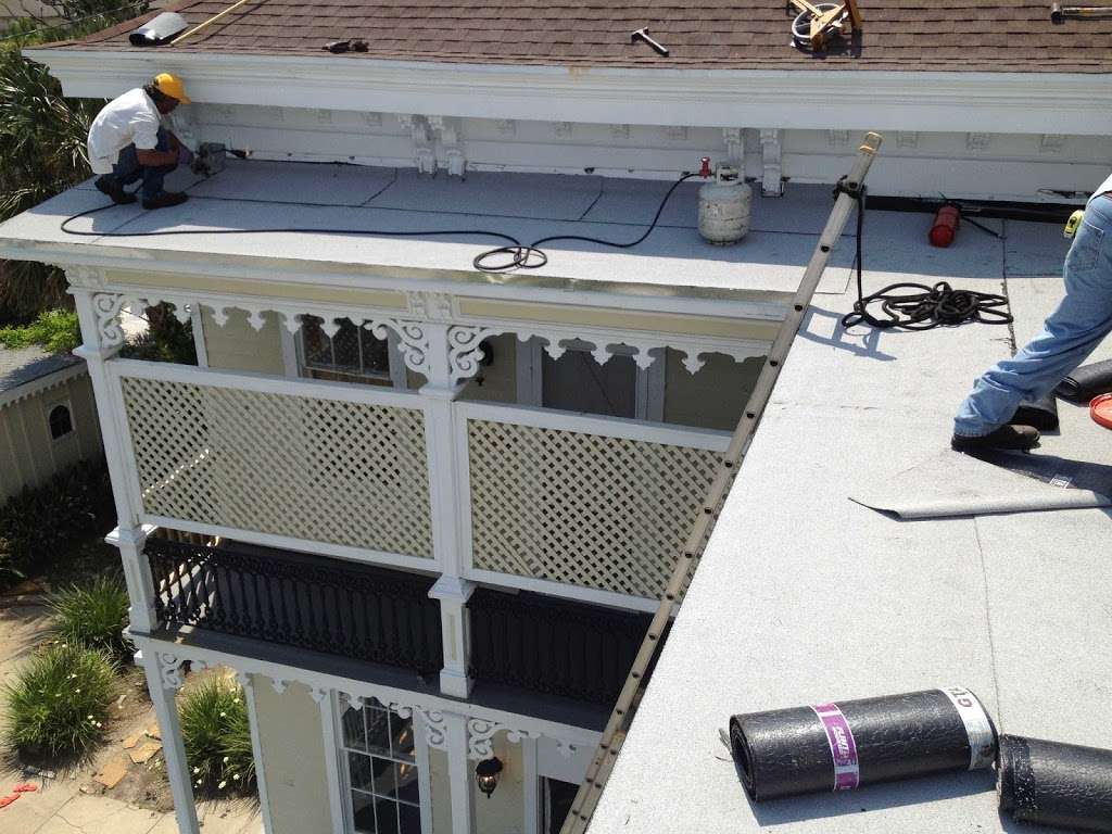 Crown Services Roofing & Waterproofing | 4609 Viking Dr, Houston, TX 77092, USA | Phone: (713) 875-0828