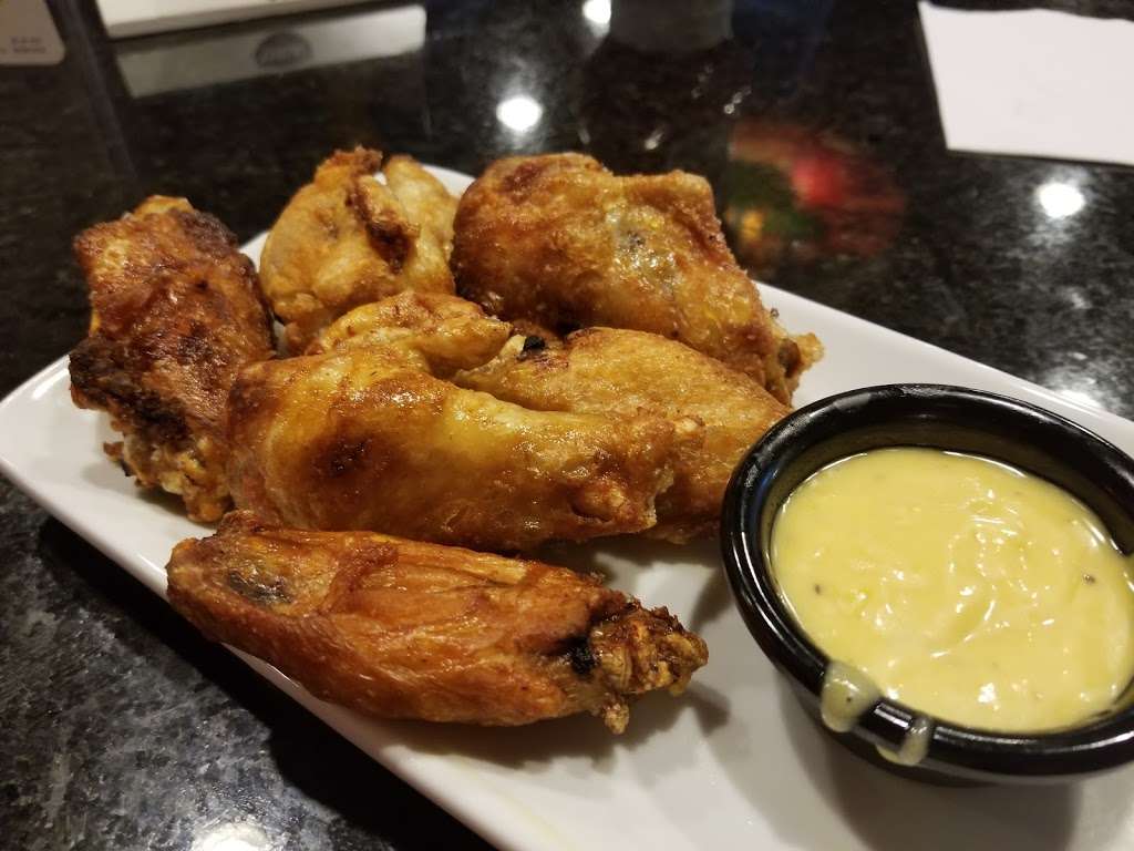 TGI Fridays | 490 N Randall Rd, Batavia, IL 60510, USA | Phone: (630) 406-1090