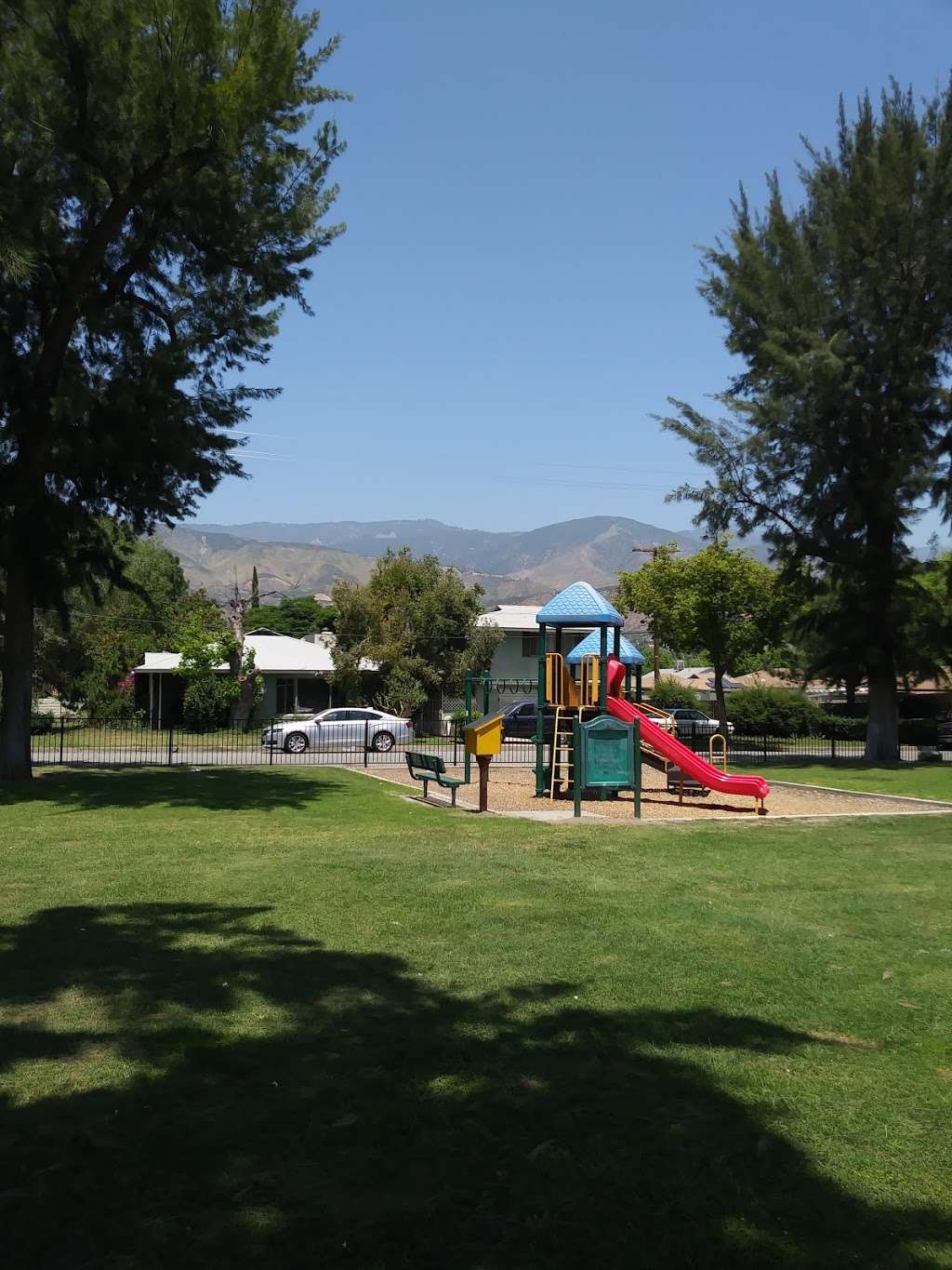 Tom Gould Park | 240 W 40th St, San Bernardino, CA 92407, USA | Phone: (909) 384-5233