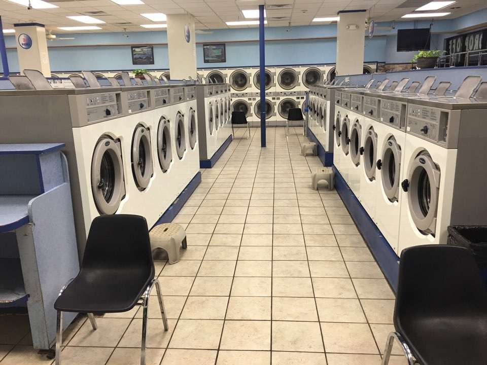 J&J Coin Laundry | 1759 W. Algonquin Road, Unit C-E, Mt Prospect, IL 60056, USA | Phone: (847) 258-4824