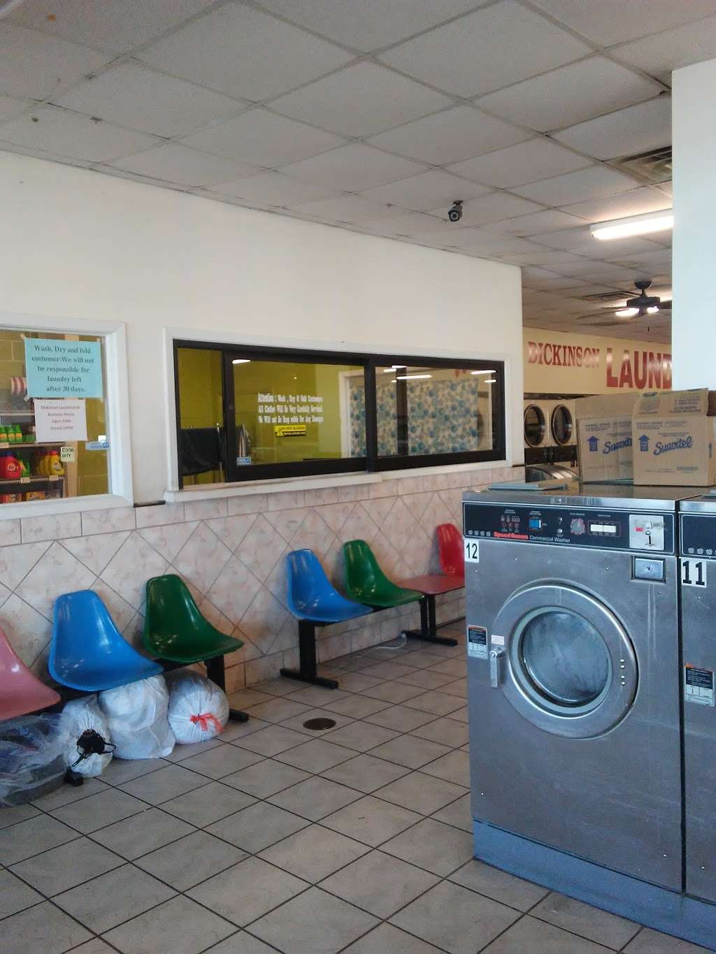 Dickinson Laundromat | 2920 FM 517 Rd E, Dickinson, TX 77539 | Phone: (281) 534-4524