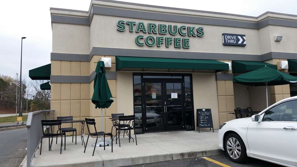Starbucks | 2360 Lakewood Rd, Toms River, NJ 08755, USA | Phone: (732) 901-0231