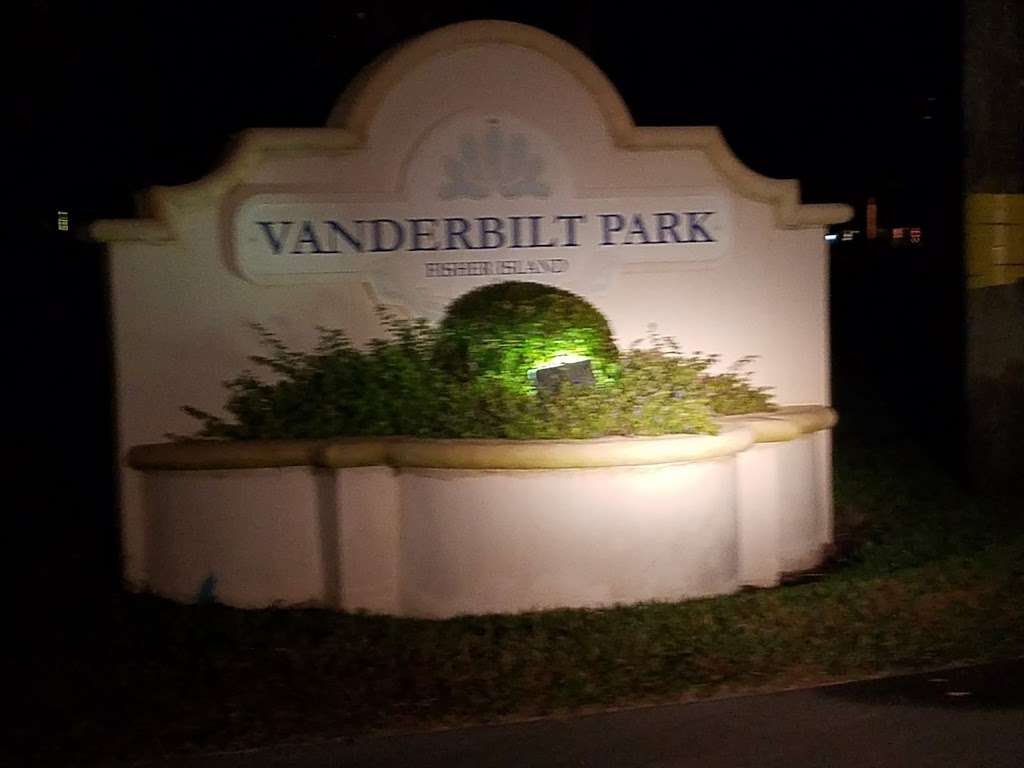 Vanderbilt Park | Fisher Island Dr, Miami Beach, FL 33109, USA