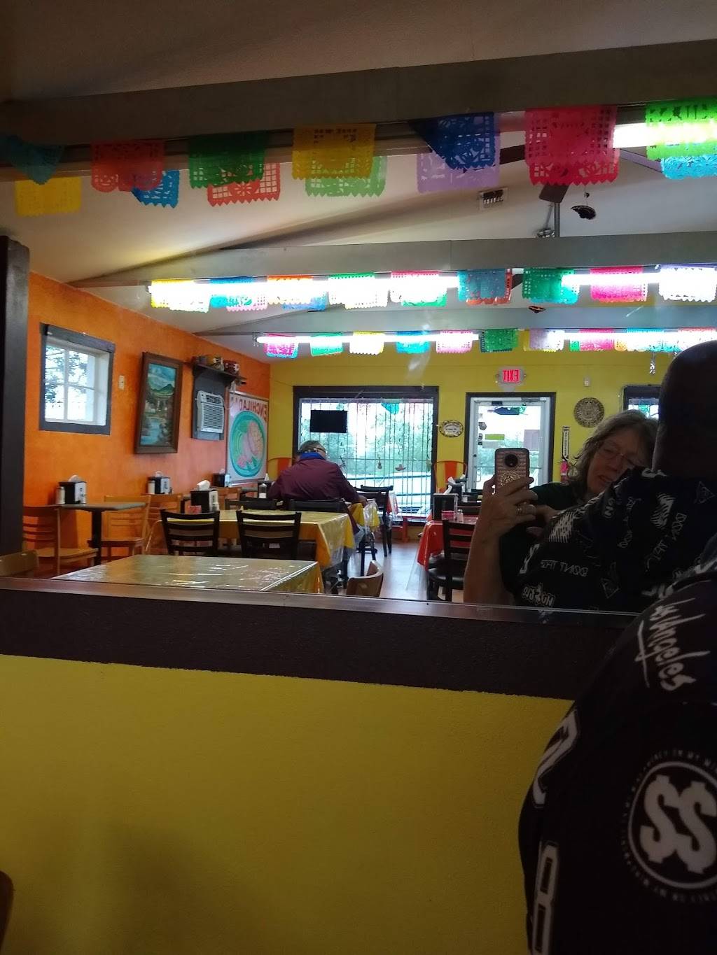 Taco jalisco | 18477 Interstate 35 Access Rd, Lytle, TX 78052, USA | Phone: (830) 772-6099