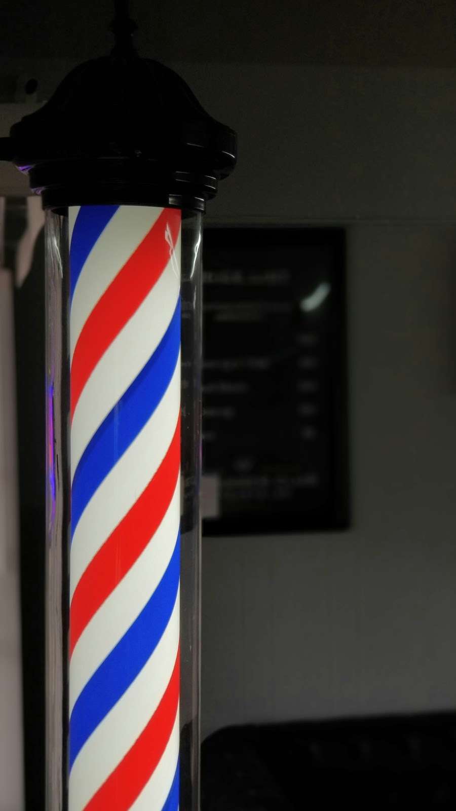 The Barber Club | 411 E Port Hueneme Rd, Port Hueneme, CA 93041, USA | Phone: (805) 246-5120