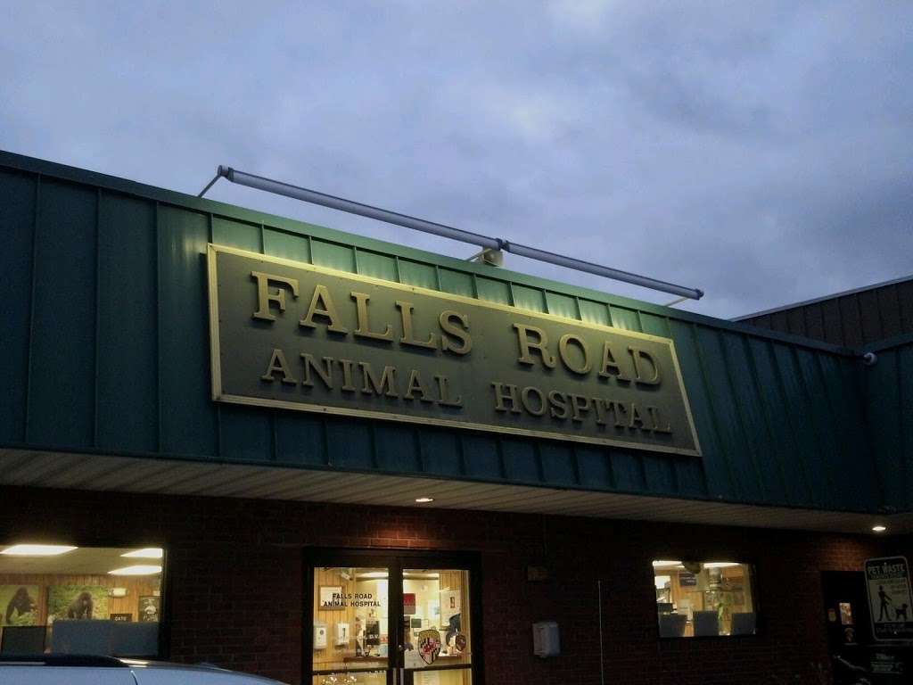 Falls Road Animal Hospital | 6314 Falls Rd, Baltimore, MD 21209 | Phone: (410) 825-9100