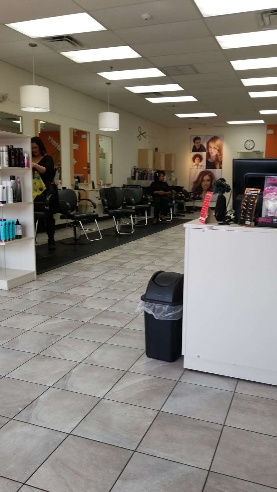 Hair Cuttery | 6551 N Orange Blossom Trail, Mt Dora, FL 32757, USA | Phone: (352) 735-3070