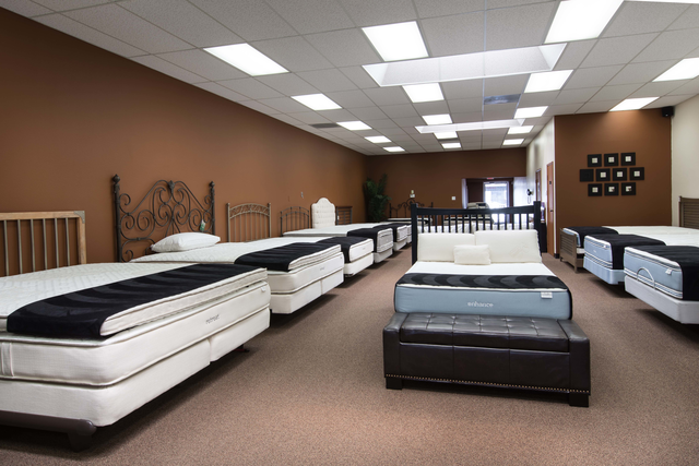 Custom Comfort Mattress Costa Mesa Factory Store | 1741 Newport Blvd, Costa Mesa, CA 92627, USA | Phone: (949) 518-3876