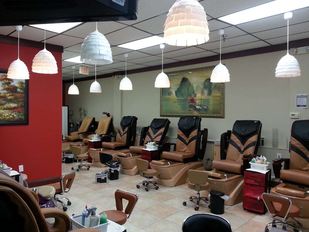 Classic Nails And Spa Davie | 1825 S University Dr, Davie, FL 33324, USA | Phone: (954) 472-3757