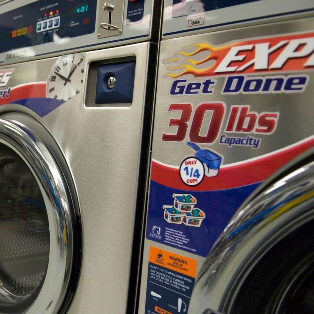 Royal Laundromat | 9546 Allisonville Rd #103, Indianapolis, IN 46250, USA | Phone: (317) 842-5309