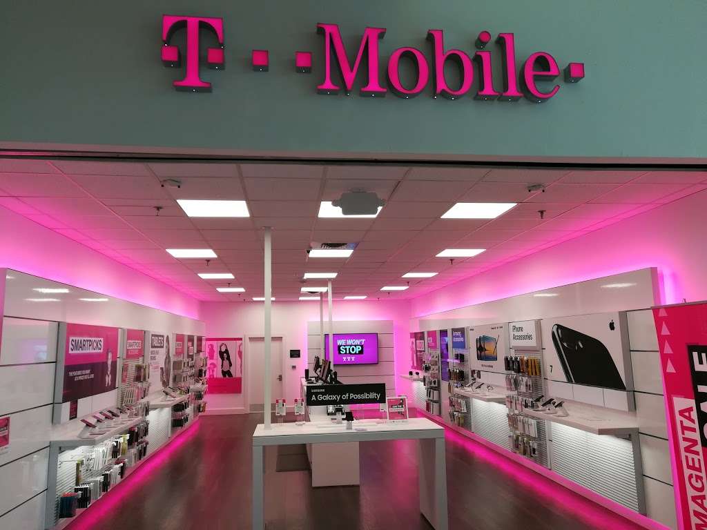 T-Mobile | 7211 Fairlane Village Mall Space #30, Pottsville, PA 17901, USA | Phone: (570) 622-1387