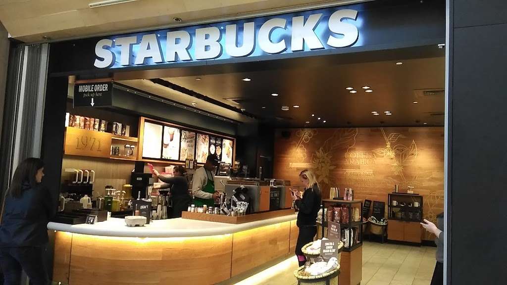 Starbucks | 132 Christiana Mall, Newark, DE 19702, USA | Phone: (302) 300-5489