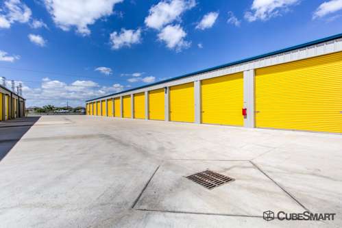 CubeSmart Self Storage | 2919 TX-146, Bacliff, TX 77518 | Phone: (281) 607-0000