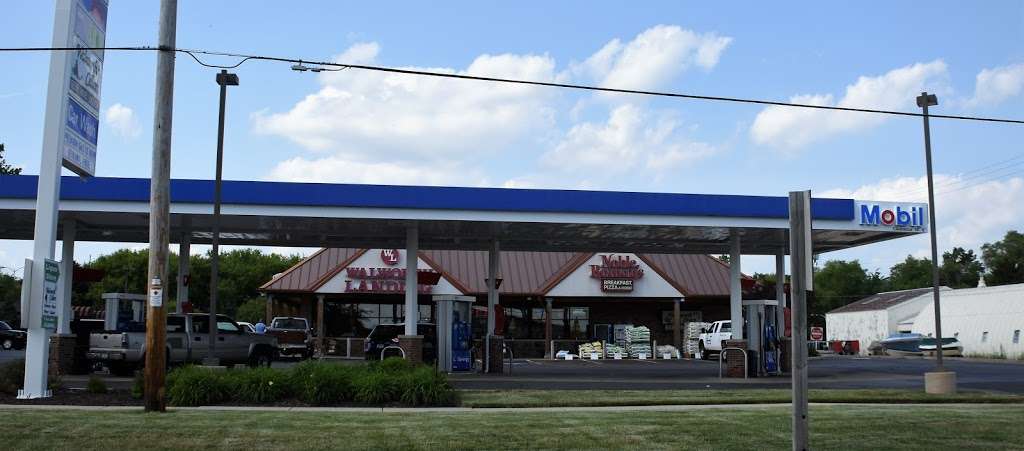 Mobil | 680 Kenosha St, Walworth, WI 53184, USA | Phone: (262) 275-9100