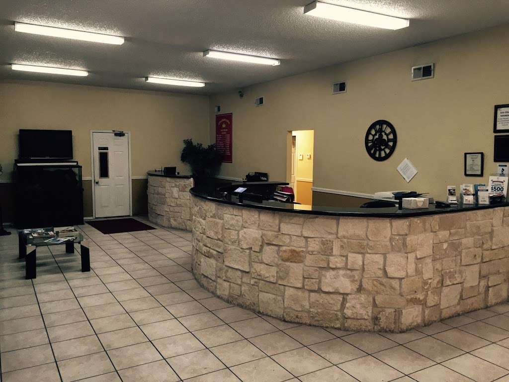 Collision King | 5675 W Tidwell Rd, Houston, TX 77091, USA | Phone: (713) 686-5677